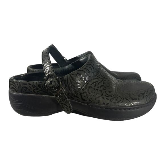 Dansko EU 36 US 5.5-6 Allison Black Tooled Leather Slingback Mules Clogs - Picture 2 of 9